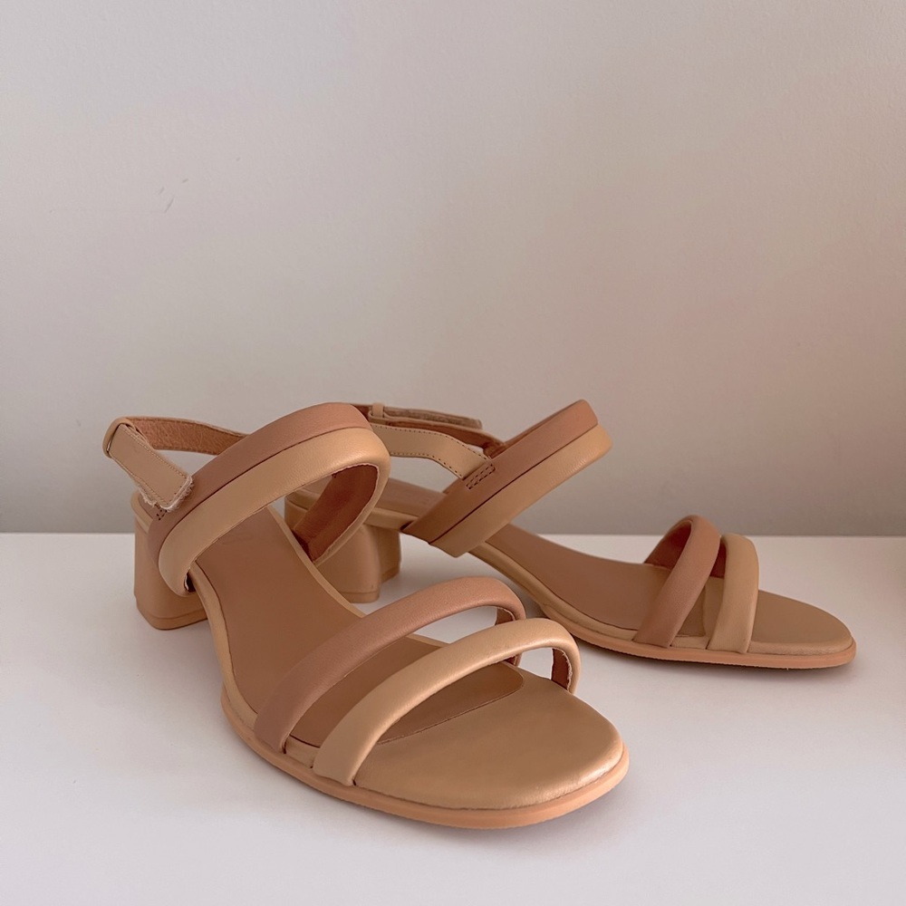 CAMPER women’s tan leather sandal - size 9, 39